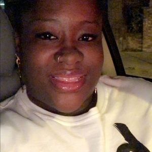 Meet your Posher, Sharlisa